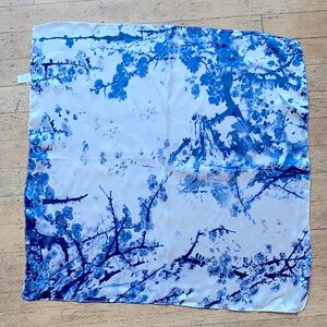 100% silk neckerchief